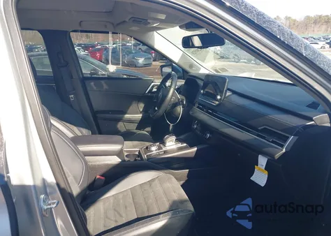 2024 Mitsubishi Outlander Se 2.5 S-Awc z USA, uszkodzony, nr VIN JA4J4VA80RZ049261